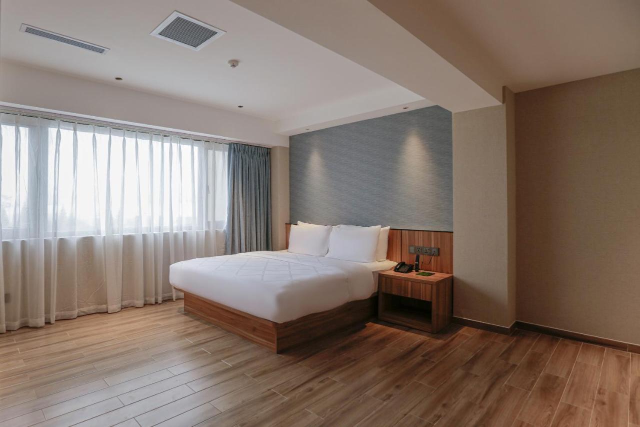 Hotel Casiana & Events Center Tagaytay Managed By Hii 大雅台 外观 照片
