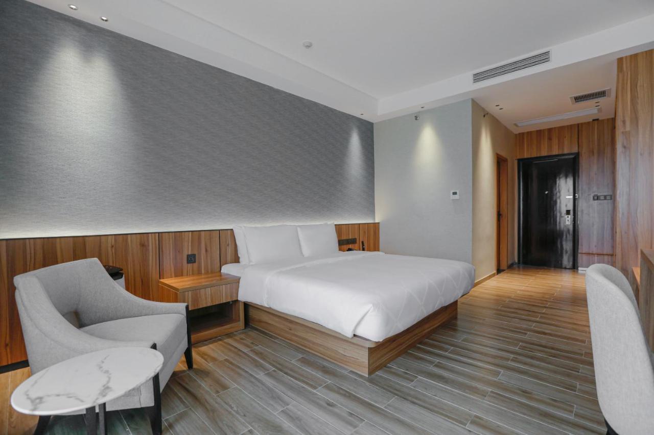 Hotel Casiana & Events Center Tagaytay Managed By Hii 大雅台 外观 照片