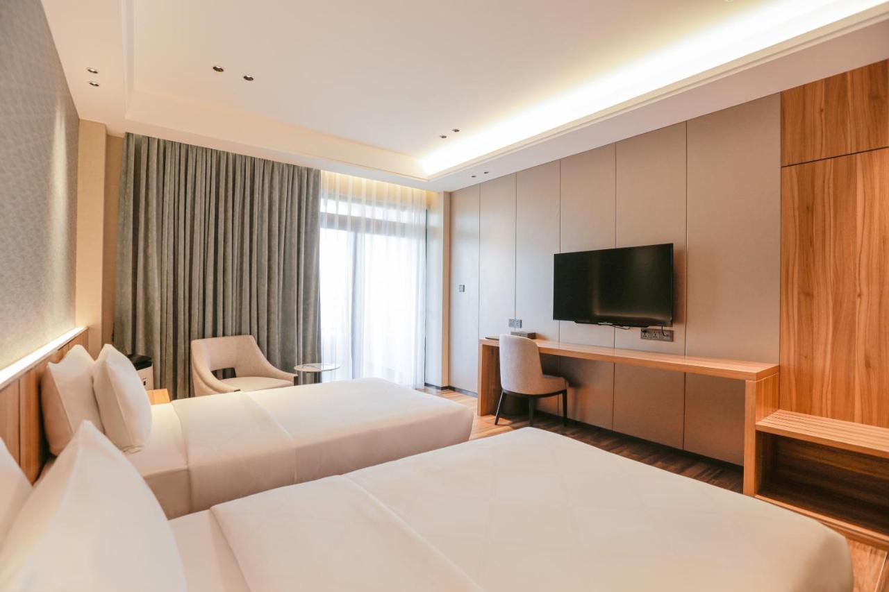 Hotel Casiana & Events Center Tagaytay Managed By Hii 大雅台 外观 照片