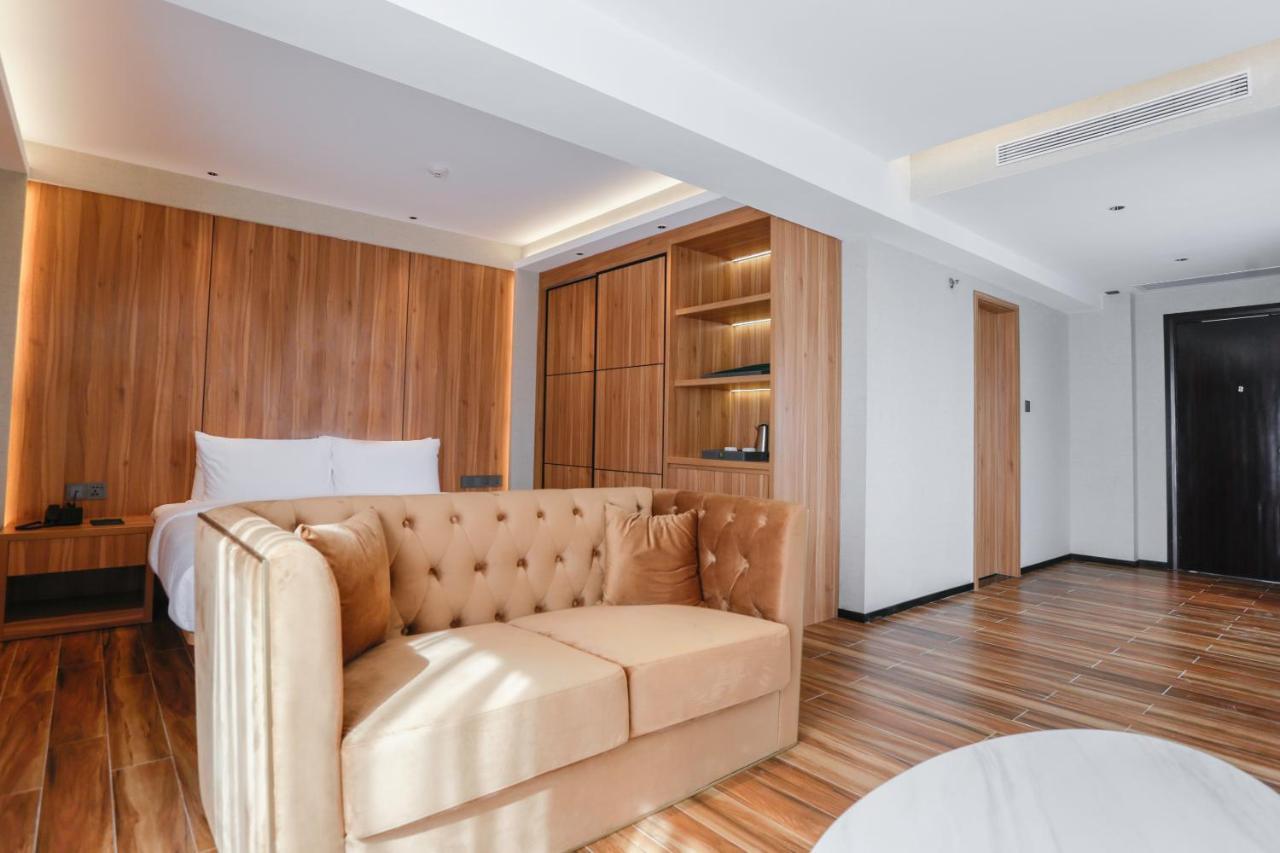 Hotel Casiana & Events Center Tagaytay Managed By Hii 大雅台 外观 照片